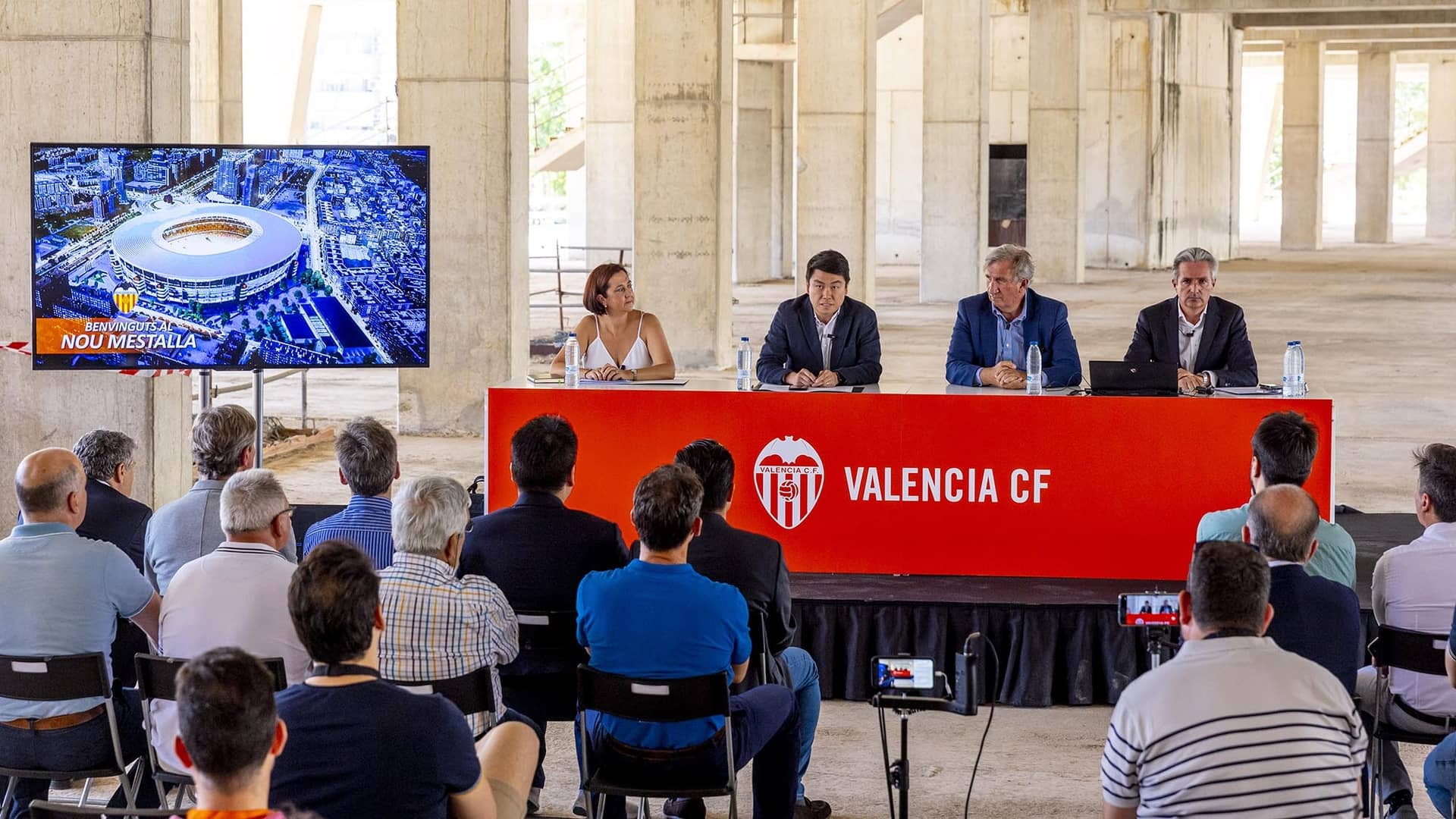 Валенсия представила проект стадиона "Ноу Месталья" с первоначальной вместимостью 49 000 зрителей
