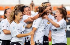Женская команда побеждает Севилью