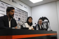 Пресс-конференция Лейхун, Короны и Солиса